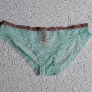Victoria's Secret bikini panty size small